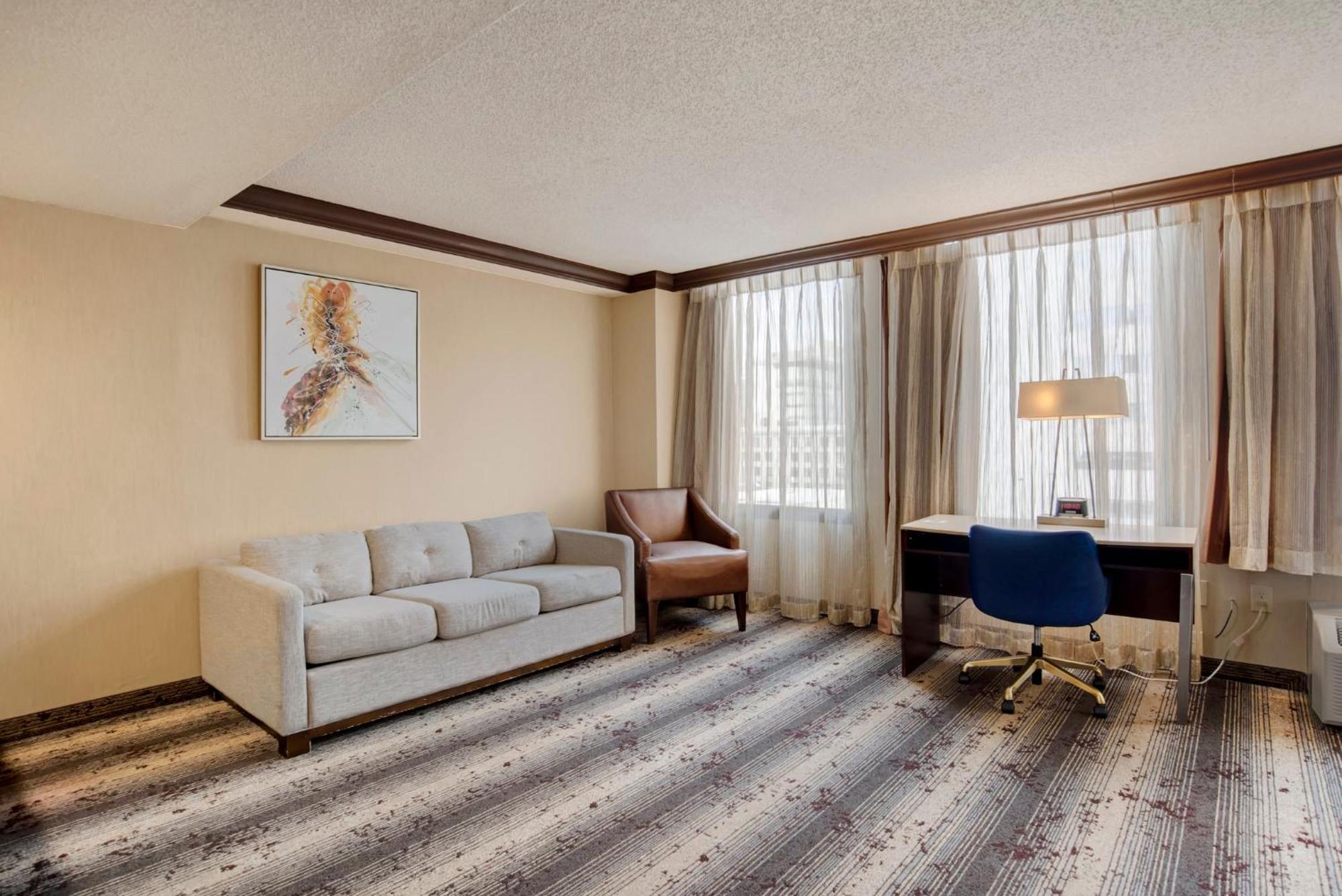 Crowne Plaza Hotel Harrisburg-Hershey By Ihg Экстерьер фото